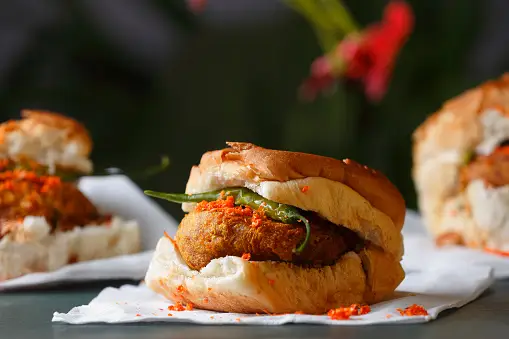 Mumbai-Style Vada Pav Recipe : how to make Vada Pav at Home