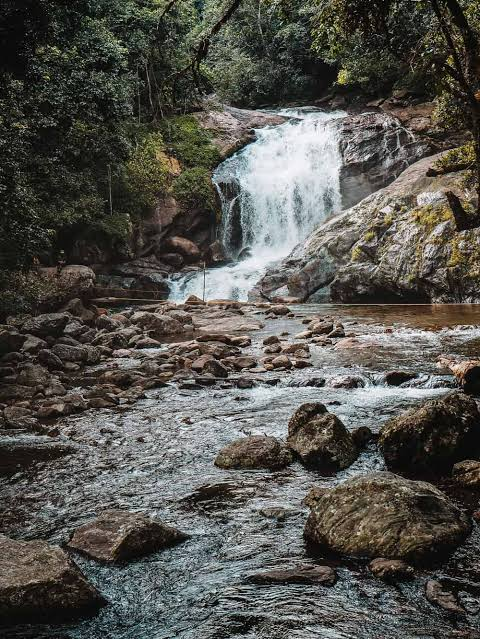 Lakkom Waterfalls